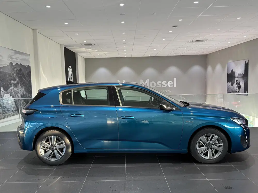 Peugeot 308 1.2 Hybrid 145 e-DCS6 Style uit 2025, foto 8