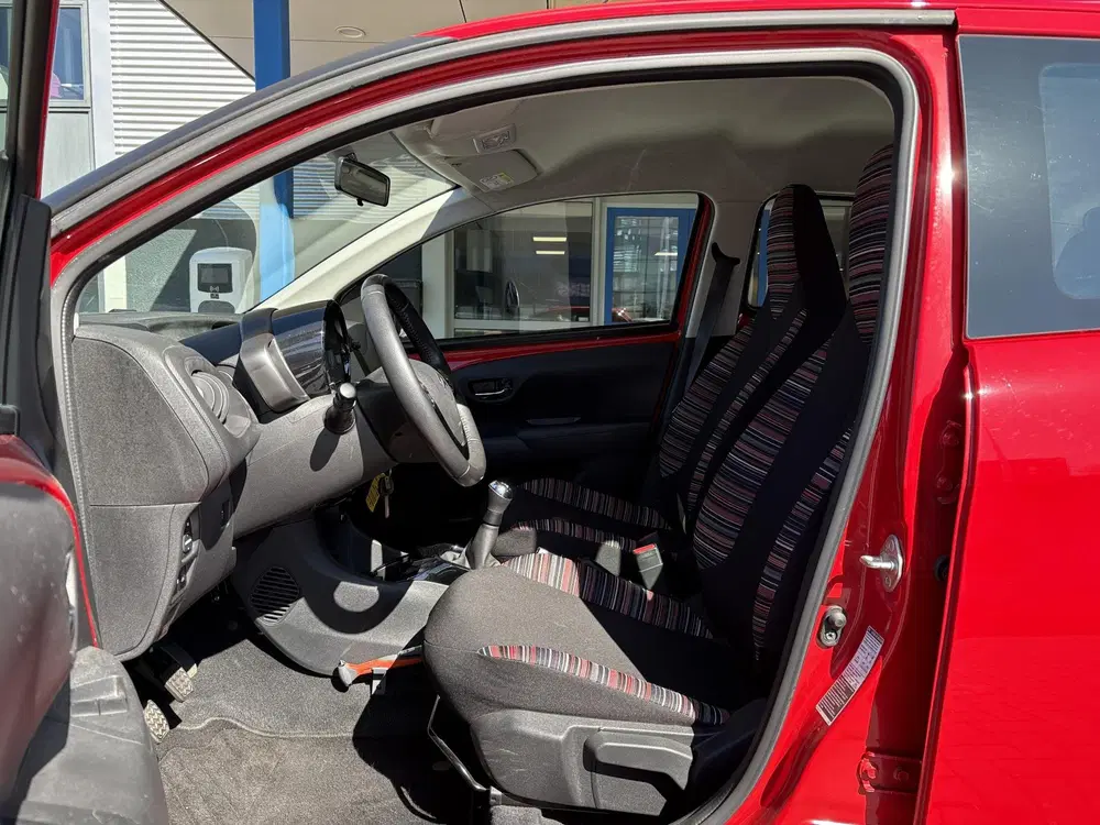 Citroën C1 Citroen C1 1.0 VTi Shine uit 2021, foto 13