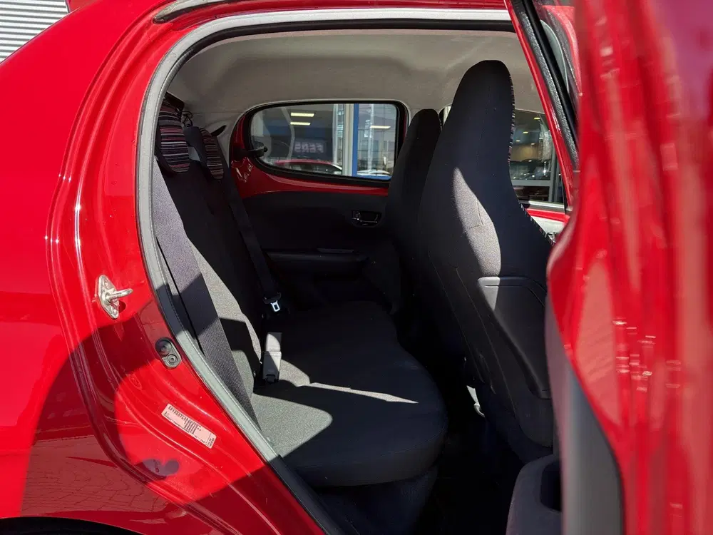Citroën C1 Citroen C1 1.0 VTi Shine uit 2021, foto 6