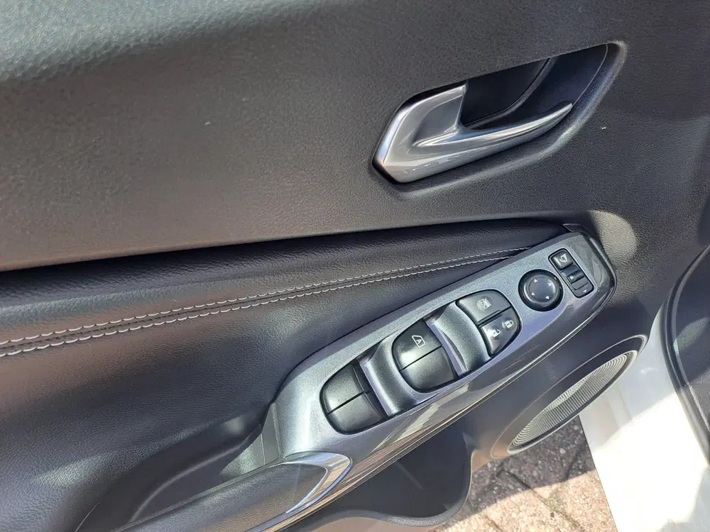 Nissan Juke 1.0 DIG-T N-Connecta uit 2023, foto 15