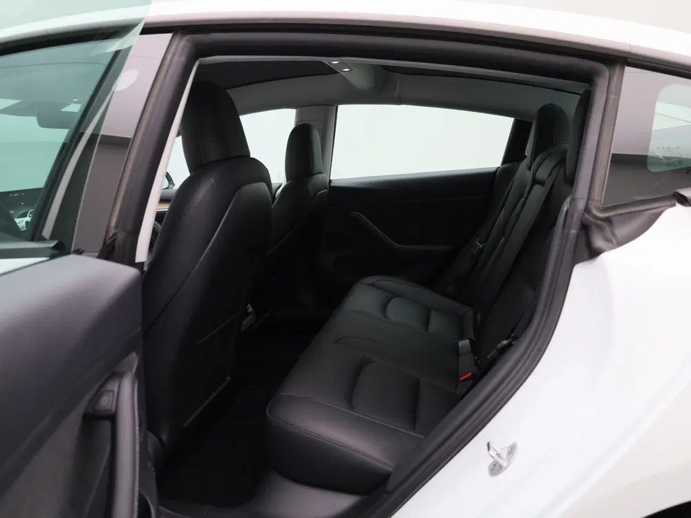 Tesla Model 3 RWD Long Range uit 2023, foto 10