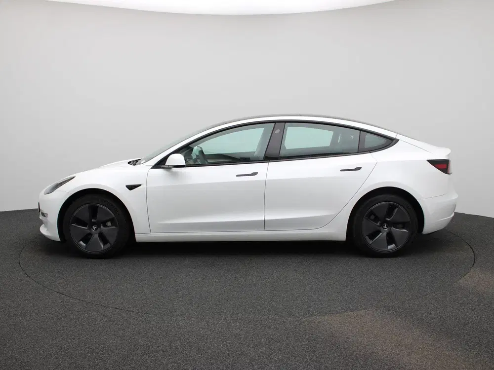 Tesla Model 3 RWD Long Range uit 2023, foto 4