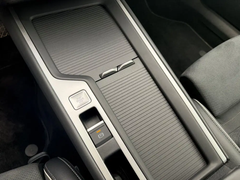 Volkswagen Passat 1.5 eHybrid 204pk Elegance PHEV uit 2024, foto 14
