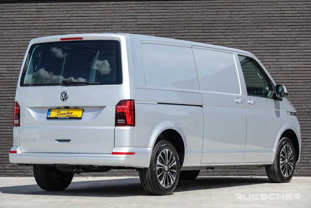 Volkswagen Transporter L2H1 2.0Tdi 150Pk DSG7 uit 2024, foto 2