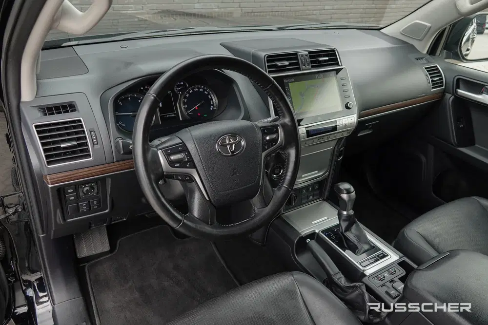 Toyota Land Cruiser 2.8 D-4D-F Challenger 204Pk Aut. uit 2023, foto 3