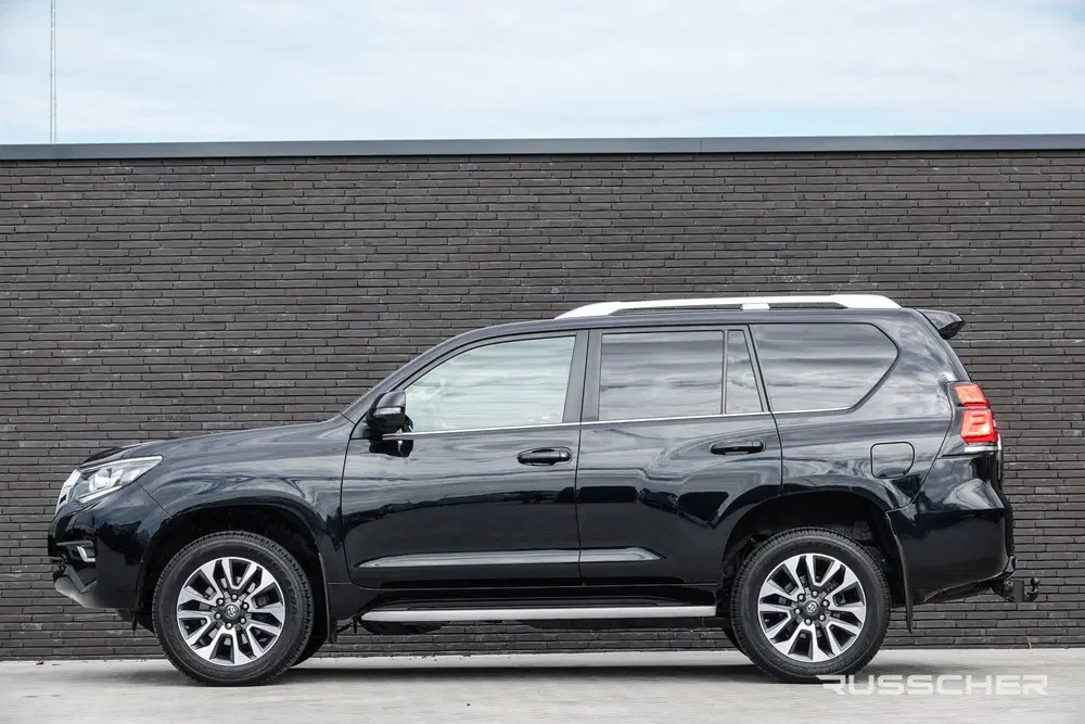 Toyota Land Cruiser 2.8 D-4D-F Challenger 204Pk Aut. uit 2023, foto 4