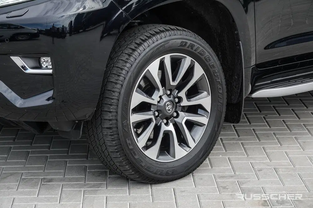 Toyota Land Cruiser 2.8 D-4D-F Challenger 204Pk Aut. uit 2023, foto 7