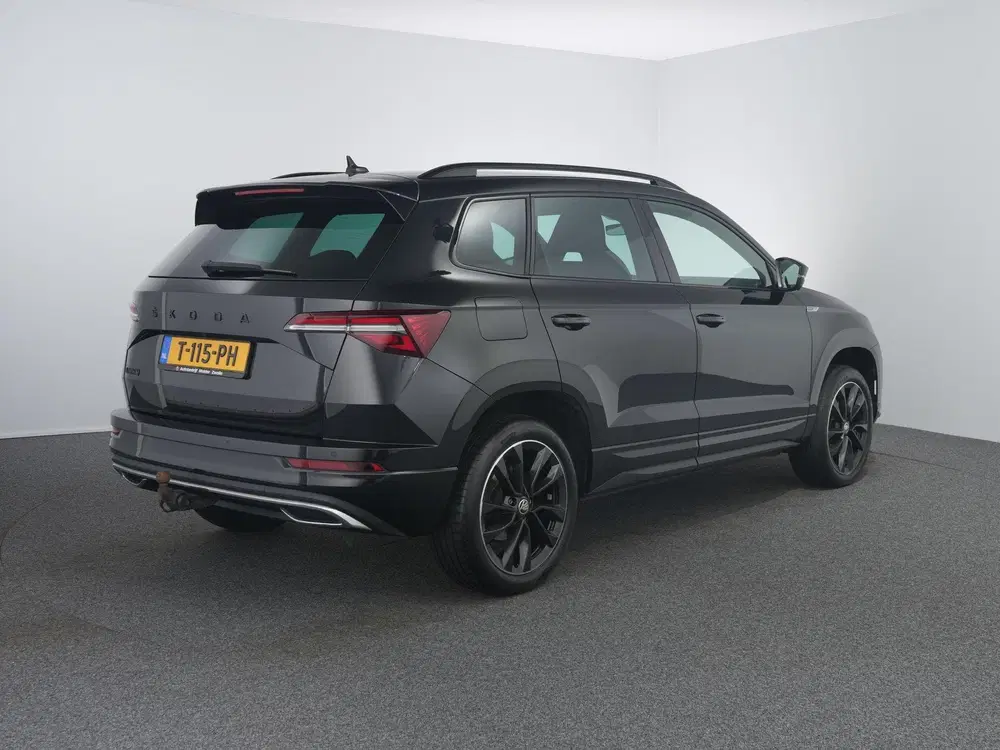 Skoda Karoq 1.5 TSI ACT Sportline Business uit 2023, foto 2