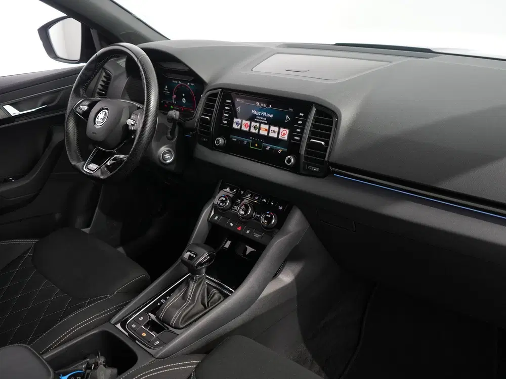 Skoda Karoq 1.5 TSI ACT Sportline Business uit 2023, foto 3