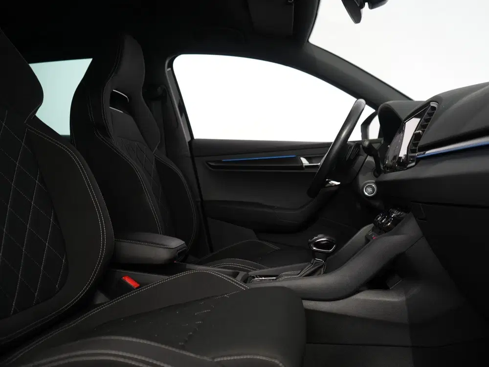 Skoda Karoq 1.5 TSI ACT Sportline Business uit 2023, foto 4