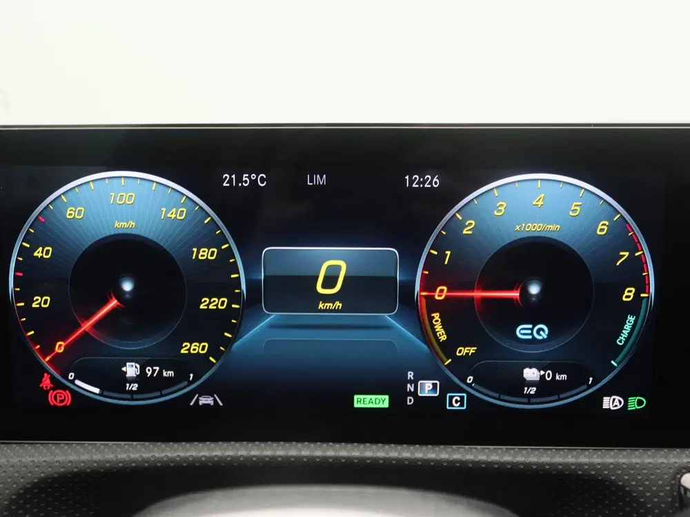 Mercedes-Benz A-Klasse 250 e Business Solution AMG Limited uit 2021, foto 8