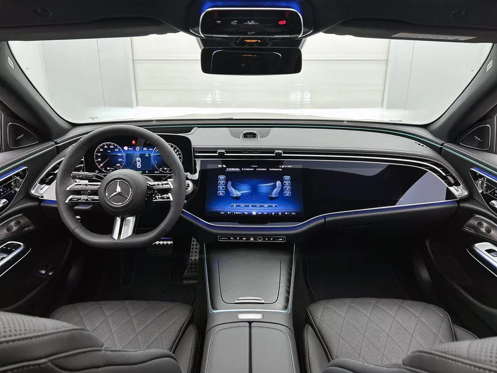 Mercedes-Benz E-Klasse 300 e Sport Edition uit 2026, foto 4