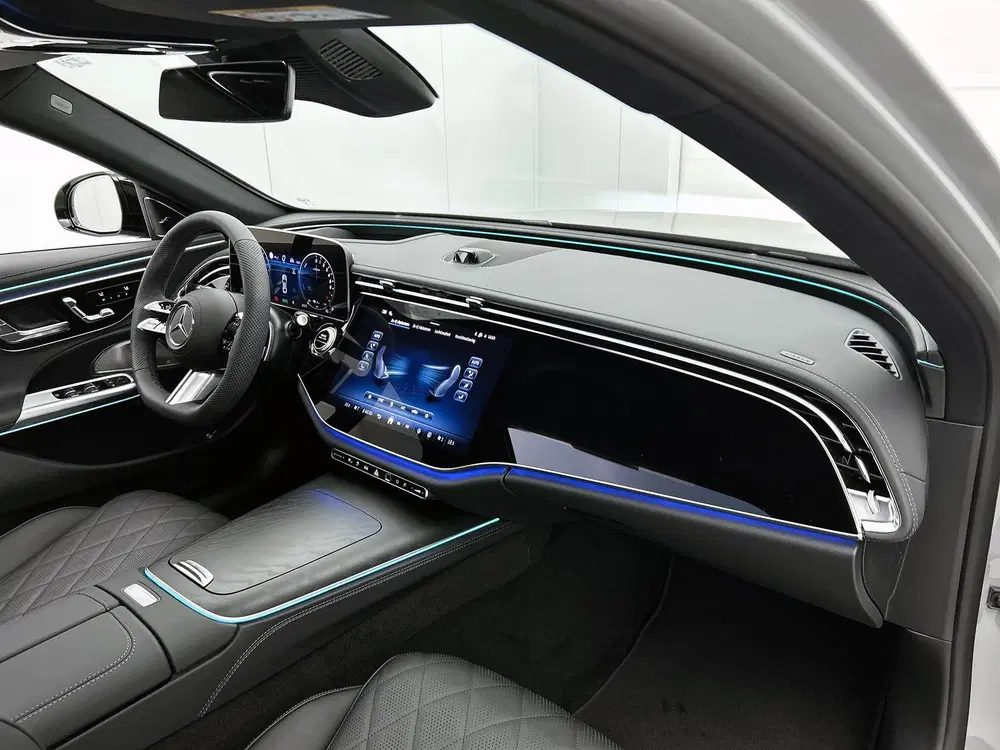 Mercedes-Benz E-Klasse 300 e Sport Edition uit 2026, foto 7