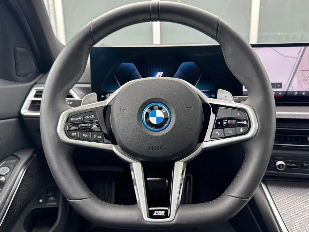 BMW 3-serie Touring 330e M Sport Pro uit 2026, foto 15