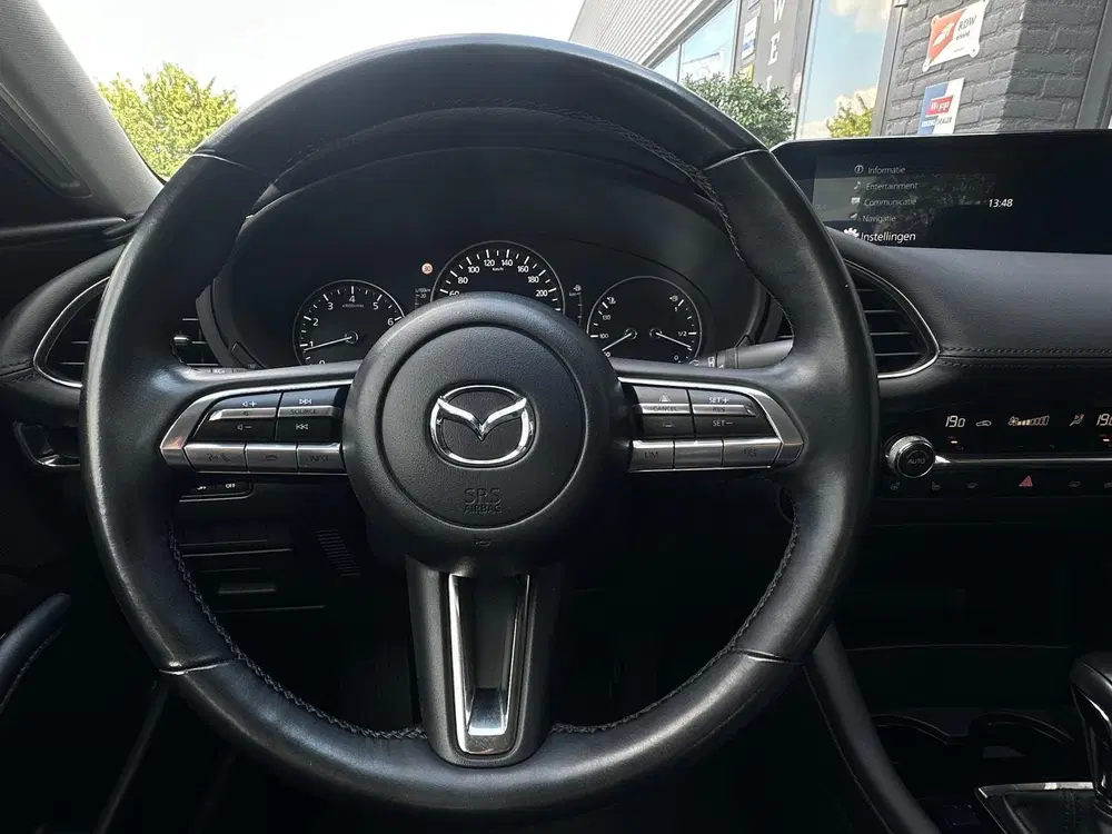 Mazda 3 2.0 e-SkyActiv-G M Hybrid Automaat uit 2023, foto 4
