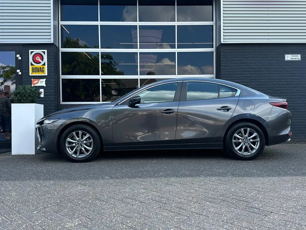 Mazda 3 2.0 e-SkyActiv-G M Hybrid Automaat uit 2023, foto 7