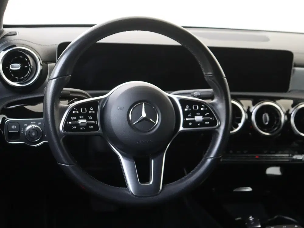 Mercedes-Benz CLA 200 Business Solution uit 2019, foto 10