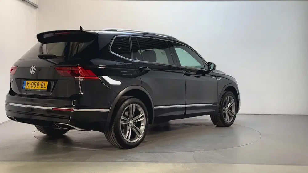 Volkswagen Tiguan Allspace 1.5 TSI Highline Business R Panor uit 2020, foto 3