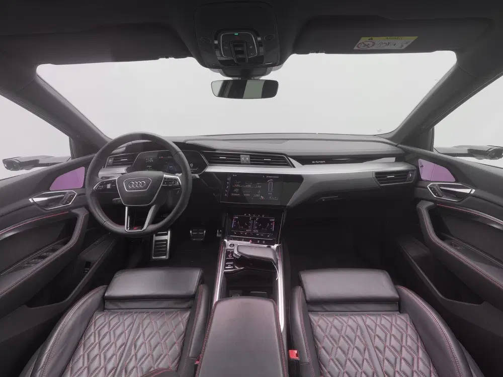 Audi Q8 55 quattro S Edition 408 PK 115 kWh uit 2024, foto 3