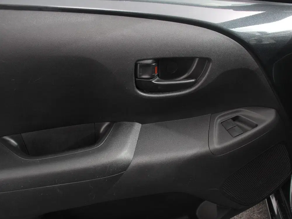 Peugeot 108 1.0 e-VTi Active Airco Bluetooth Led DAB 5 uit 2021, foto 14