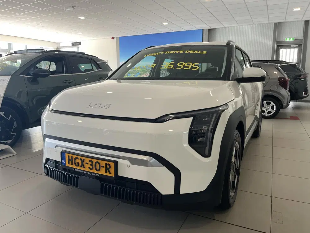 Kia EV3 Air 58.3 kWh DIRECT RIJDEN DEMO VOORDEEL 1 uit 2025, foto 2