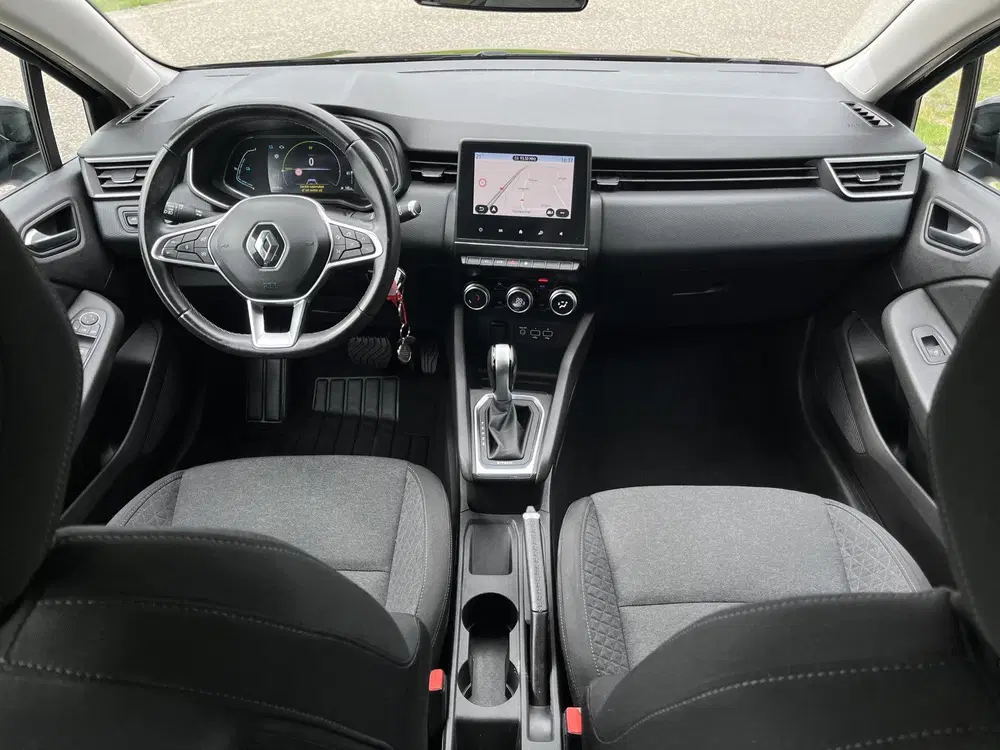 Renault Clio 1.6 E-Tech Hybrid 140 PK Business uit 2021, foto 3