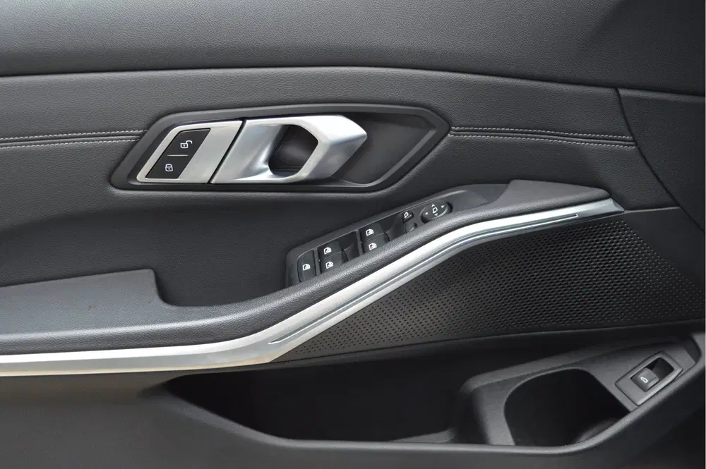 BMW 3-serie 3 Serie Touring 320i High Executive Editio uit 2020, foto 12