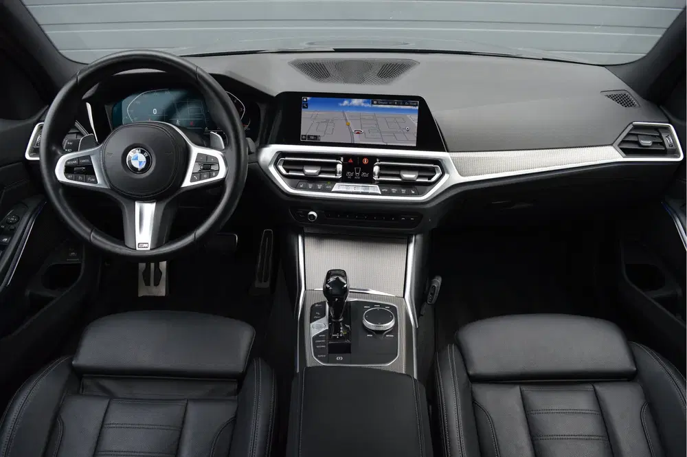 BMW 3-serie 3 Serie Touring 320i High Executive Editio uit 2020, foto 7