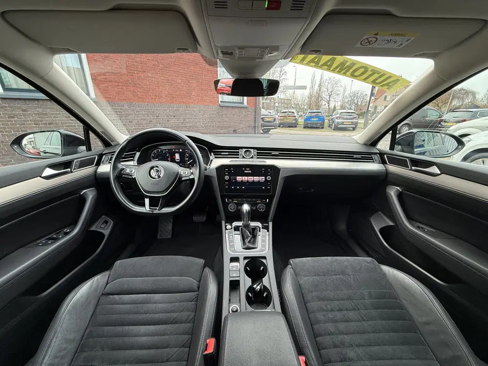 Volkswagen Passat 1.5 TSI Highline Business R uit 2019, foto 14