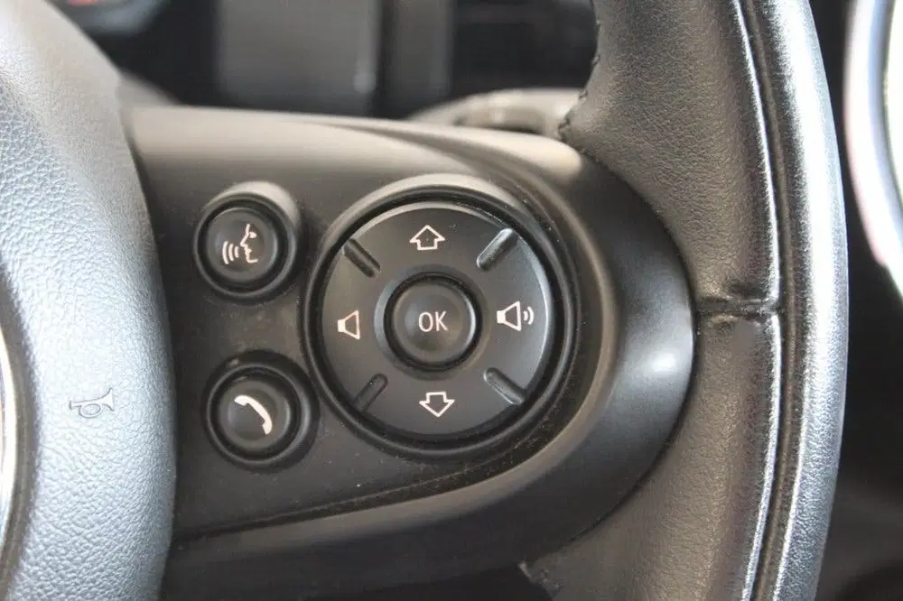 Mini Cooper 1.5 Cooper uit 2020, foto 10