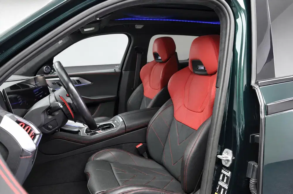 BMW XM PHEV Automaat uit 2024, foto 10