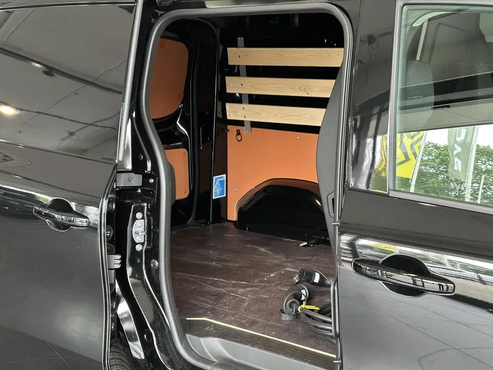 Renault Kangoo E-Tech Advance L1 44 kWh ACHTERUITRIJCAMER uit 2026, foto 8
