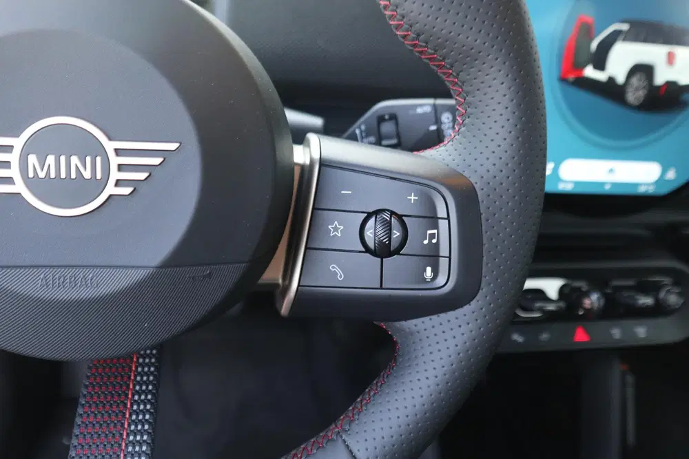 Mini Aceman SE John Cooper Works Trim uit 2026, foto 10