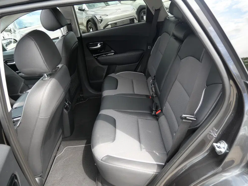 Kia Niro DynamicPlusLine 64 kWh uit 2021, foto 10