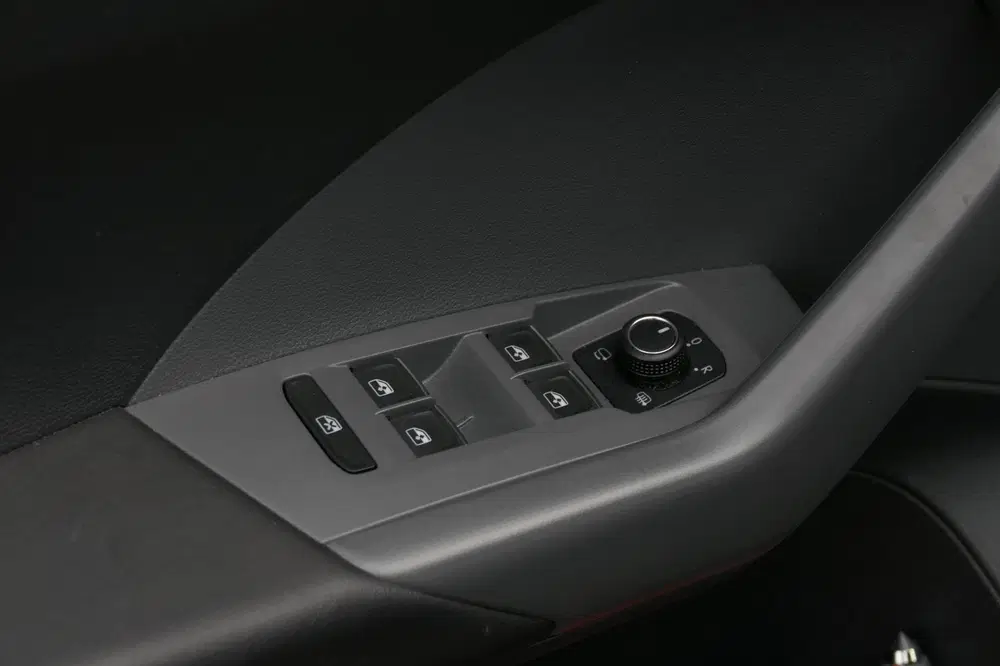 Volkswagen T-Cross 1.0 TSI Style Automaat uit 2021, foto 13