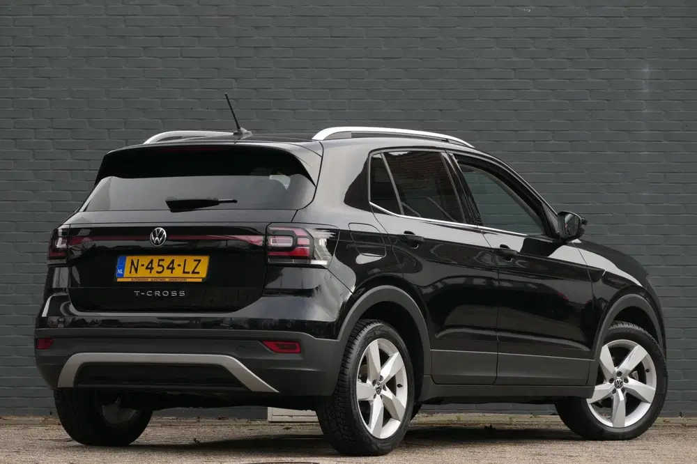 Volkswagen T-Cross 1.0 TSI Style Automaat uit 2021, foto 2