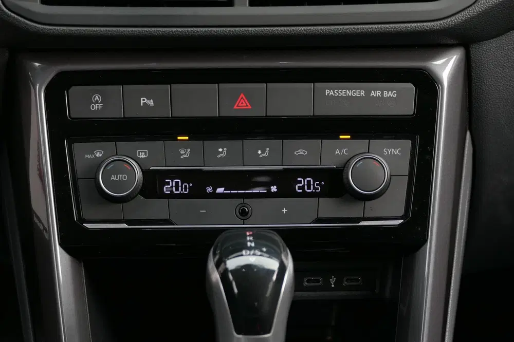 Volkswagen T-Cross 1.0 TSI Style Automaat uit 2021, foto 9