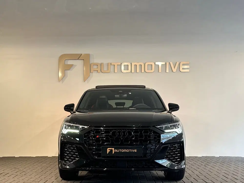 Audi RS Q3 2.5 TFSI RS Pano uit 2021, foto 2