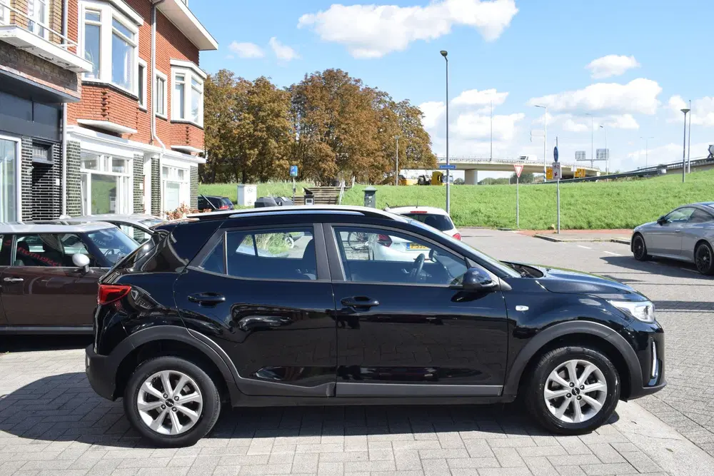 Kia Stonic 1.0 T-GDi MHEV DynamicLine P.Camera Adapti uit 2022, foto 7