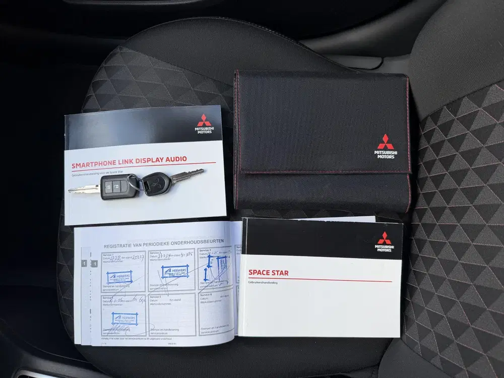 Mitsubishi Space Star 1.2 Intense uit 2022, foto 5