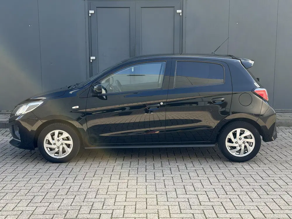 Mitsubishi Space Star 1.2 Intense uit 2022, foto 9