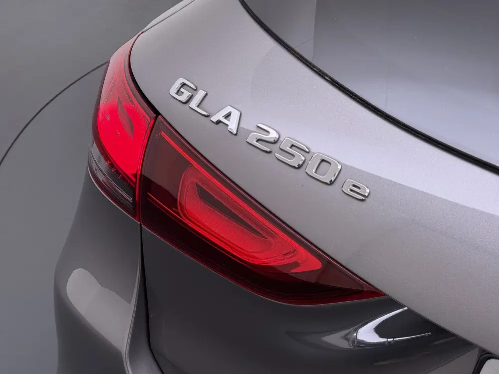 Mercedes-Benz GLA GLA 250e Luxury uit 2022, foto 3