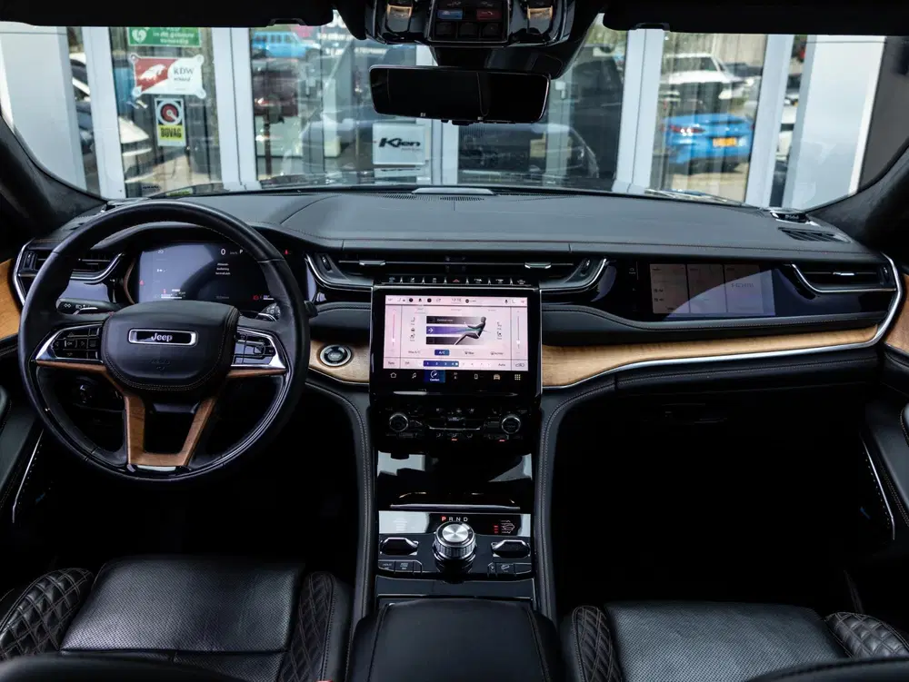 Jeep Grand Cherokee 2.0 Summit Reserve 4xe uit 2023, foto 2