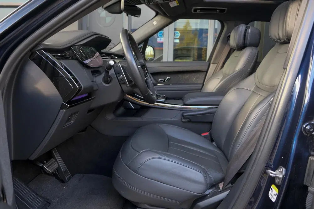 Land Rover Range Rover Sport D350 350pk Autobiography Panora uit 2023, foto 10