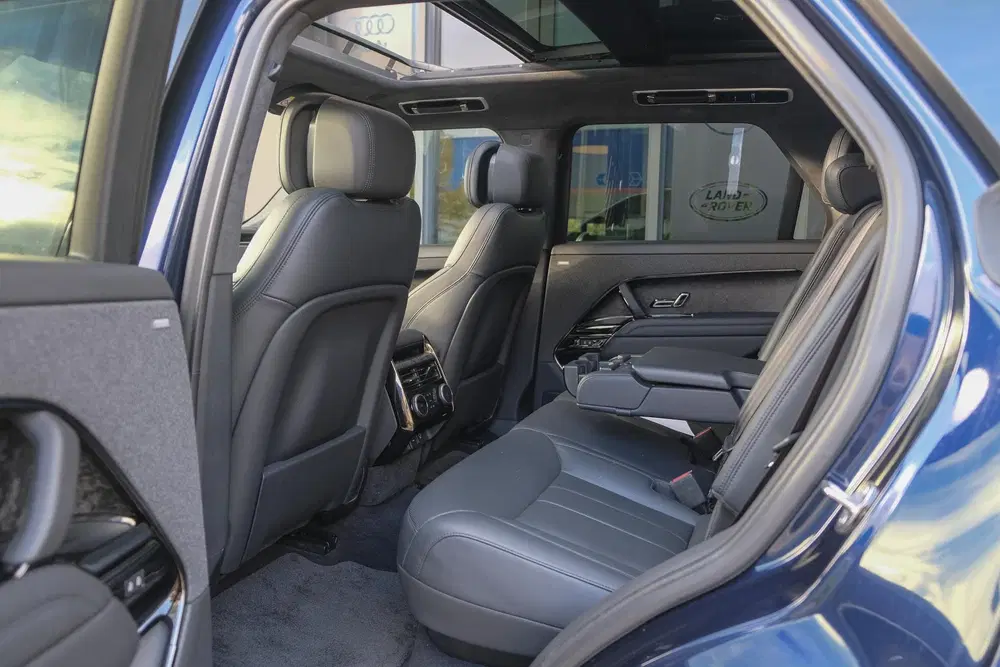 Land Rover Range Rover Sport D350 350pk Autobiography Panora uit 2023, foto 11