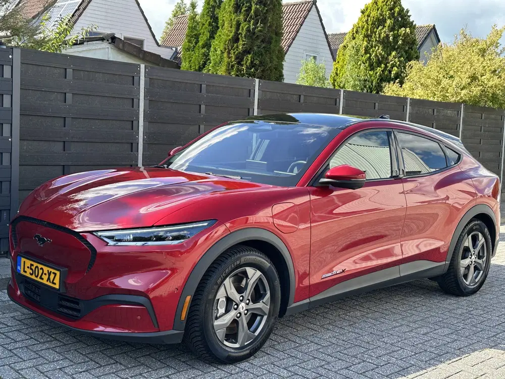 Ford Mustang Mach-E Extended RWD 98 kWh uit 2021, foto 4