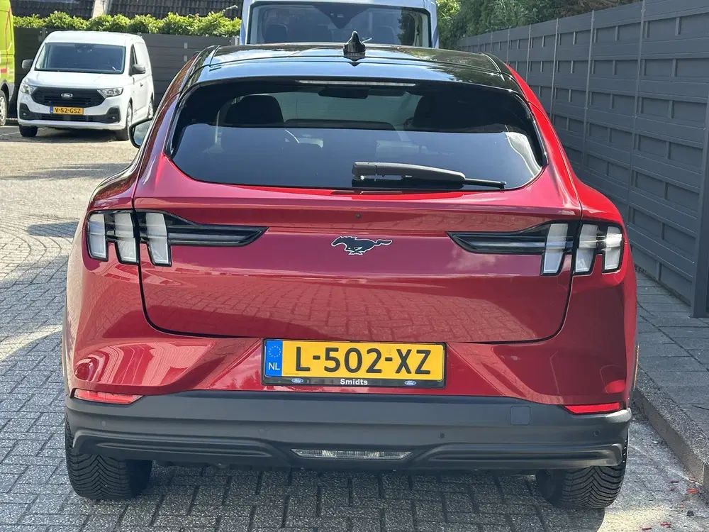 Ford Mustang Mach-E Extended RWD 98 kWh uit 2021, foto 8