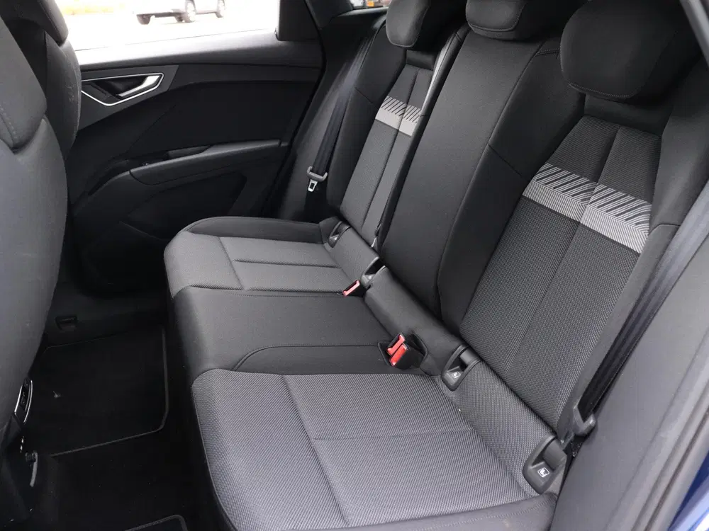 Audi Q4 e-tron 45 Advanced edition 82 kWh uit 2024, foto 8