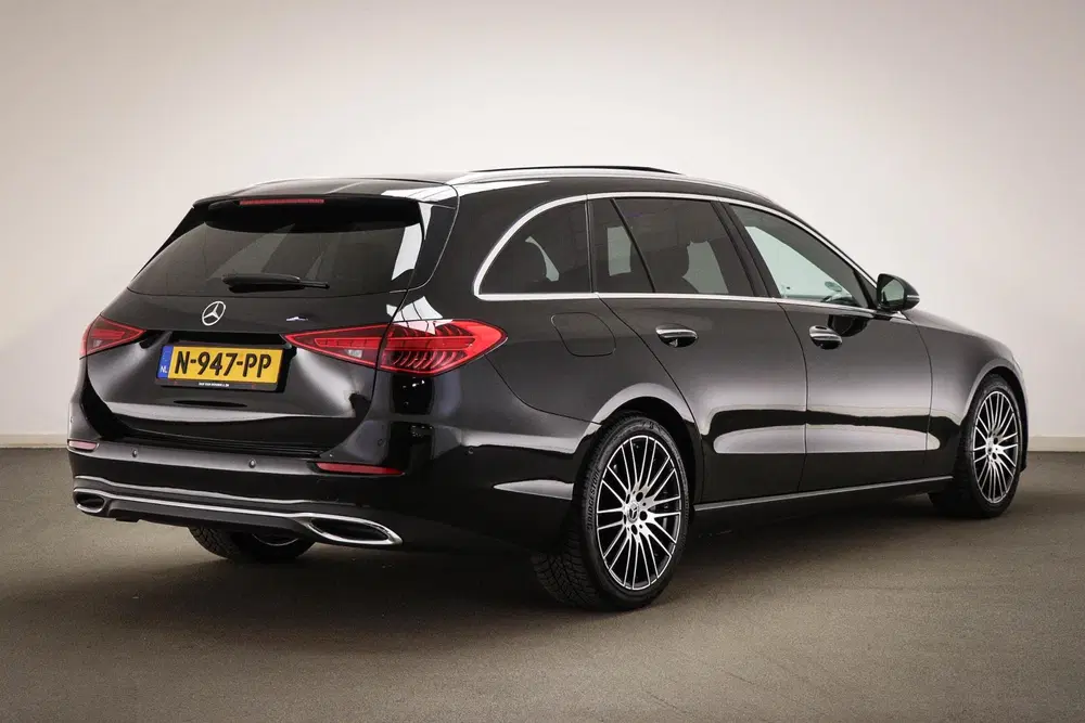 Mercedes-Benz C-Klasse 200 Launch Edition Luxury Line uit 2021, foto 2
