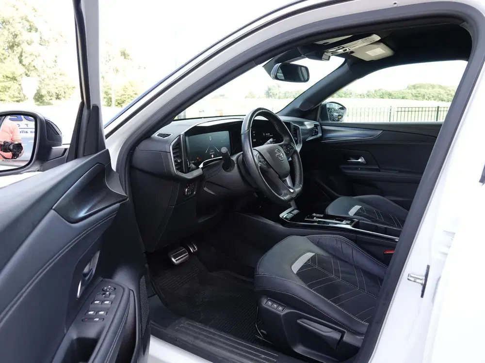 Opel Mokka 1.2 Turbo 130PK Ultimate AUTOM. uit 2023, foto 4